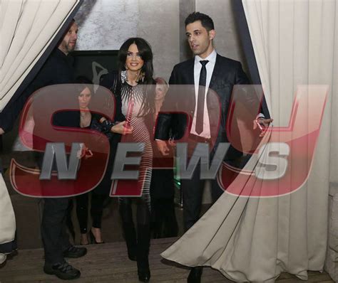 Fosta iubita a lui alex: Oana Zăvoranu a ŞOCAT la ziua Ralucăi Macovei! A apărut cu ...