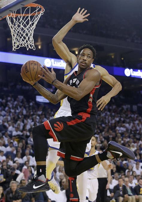 DeRozan Passes Bosh For Most Points In Raptors History The Globe And Mail