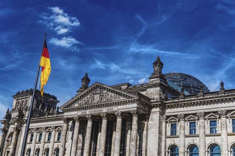 P u ˌ b l i k ˈ d ɔ ʏ t ʃ. Le palais du Reichstag | Voyage scolaire Allemagne | Desti ...