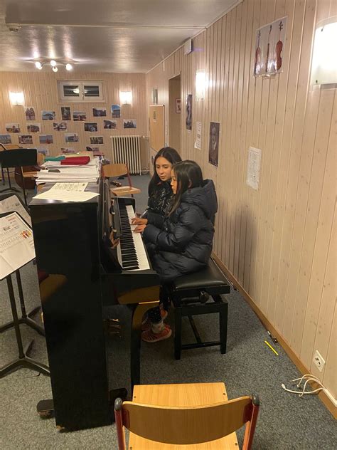 Old Portena Elsa Was Practicing Piano In Villa Ferrari