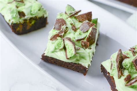 easy minty brownie bars the salty pot