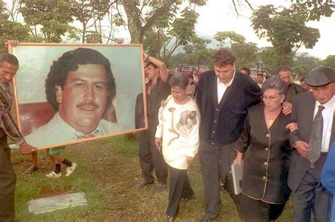 Comment Est Mort Pablo Escobar Referenz