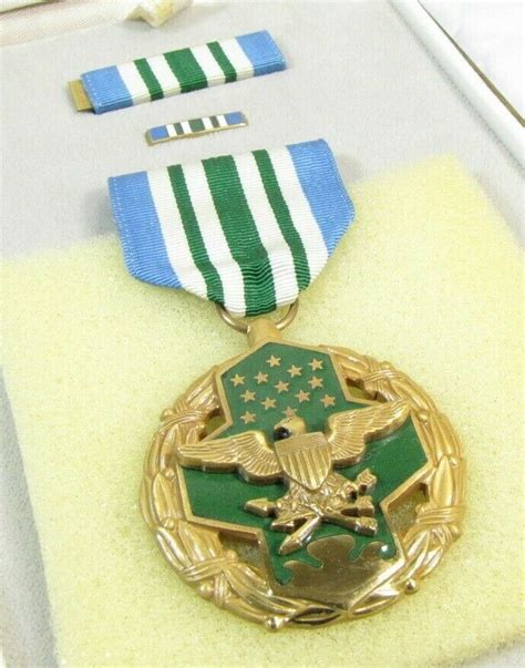 New Vintage Military Joint Service Commendation Jsc Medal Set Complete
