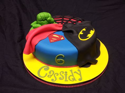 A 50% deposit of the total order is required in order to begin process. marvel superhero cake | Cakes/Super hero | Pinterest | Superhero cake, Superhero and Marvel