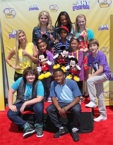 Heimlich Hero Kids Visit The Set Of Disney Channels Ant Farm