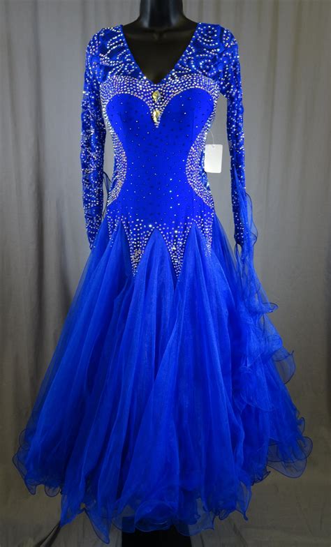 elegant royal blue lace ballroom dress