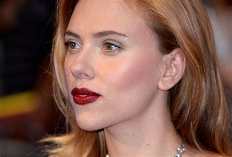 This Picture Basically Proves Scarlett Johansson Is The Most Beautiful Woman On The Planet Glamour