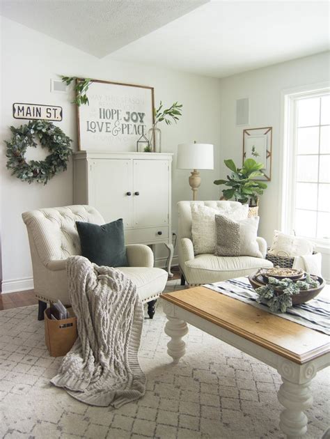Find your middle ground with a transitional design style. Transitional Decor | French country living room ...