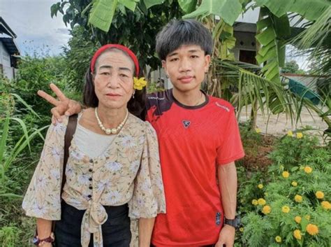 Thai Teen 19 Gets Engaged To 56 Year Old Woman Thaiger