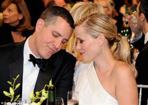 Oscar Nominee Reese Witherspoon Preps For The Academy Awards Daily Mail Online