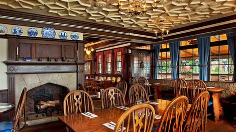 Epcot S Rose And Crown Dining Room Is Surprisingly Delicious Kennythepirate Com