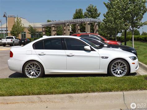 The bmw e90 / e92 / e93 m3 is the fourth generation m3 and the first time a v8 engine was offered. BMW M3 E90 Sedan 2009 - 13 June 2013 - Autogespot