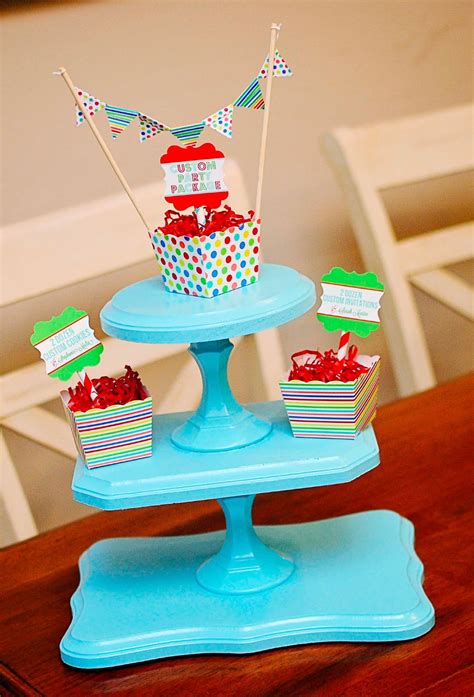 I had so much fun putting it together! Life {Sweet} Life: DIY Cupcake Stand