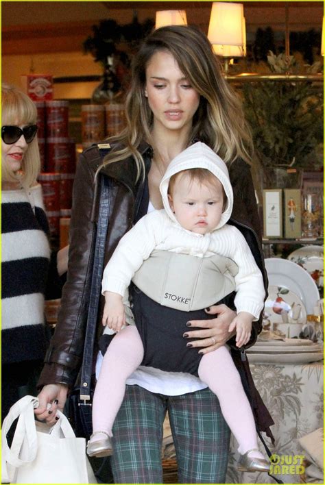 Jessica Alba And Haven Last Minute Holiday Shopping With Mother