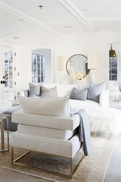 Benjamin Moore Simply White Concepts And Colorways