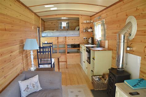 Gallery Luxury Converted Horse Lorry In The Meon Valley Hampshire