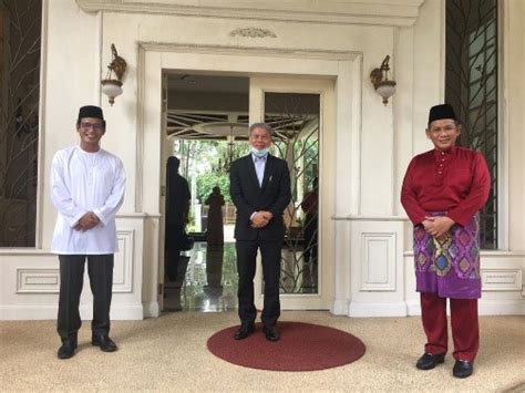 Excellence in service | baharuddin ali & low sdn. Gemencheh Granite Sdn Bhd