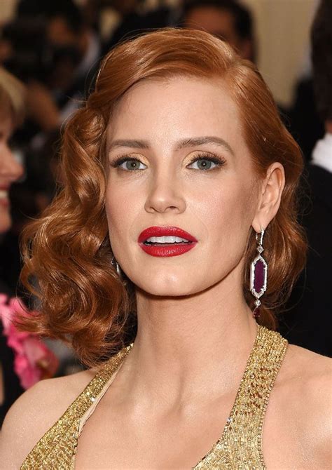 jessica chastain breaks all the redhead beauty rules redhead beauty jessica chastain beauty