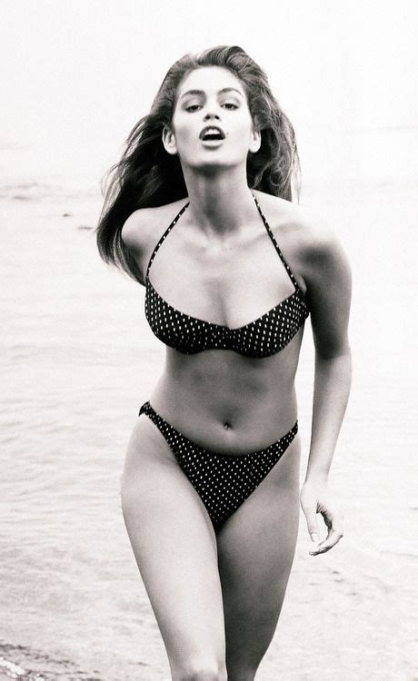 Cindy Crawford A Curvy Figure Top Model Cindy Crawford Bikini