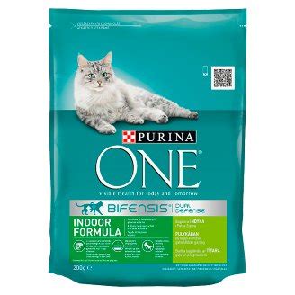 It all starts with the ingredients. Purina One Indoor Formula Dry Cat Food Rich in Turkey and ...