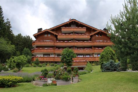 Camping can offer a cheaper alternative to hotels or b&b's, and can. Ad Sale Apartment Crans-Montana (3963), 4 Rooms ref:V0054CR