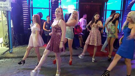 russian girls dancing on pattaya walking street youtube