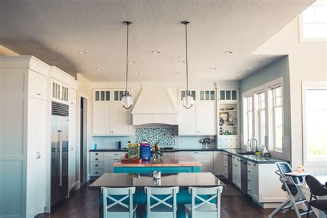Amica rating & product overview. Amica Home Insurance Review 2019 • Pros, Cons & More • Benzinga