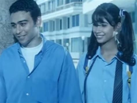 نشأ في أسرة فنية حيث إن أبيه صلاح السقا مخرج ومؤسس مسرح العرائس، وجده عبده السروجي المطرب المشهور. أحمد عزمى