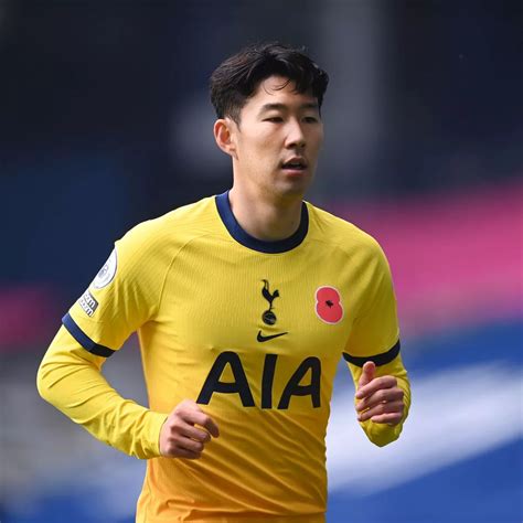 Tottenham Son Spurs Star Son Heung Min First Asian To Reach 50