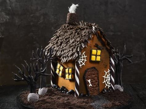 How To Make A Haunted Cookie House Haunted Gingerbread House