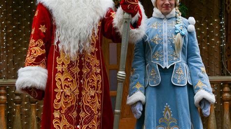 Vánoce V Rusku Mrazík Se Sněhurkou Perníčky Rodina Přátelství A