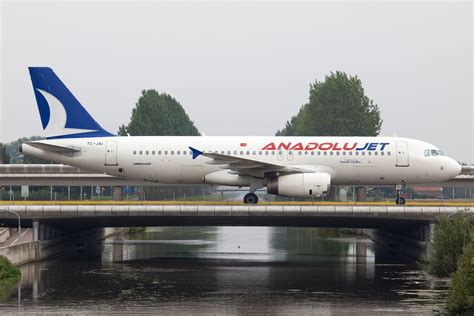 Turkish Airlines Anadolujet Adds First Airbus A320neo To Its Fleet