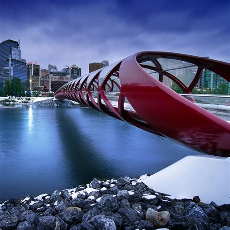 Peace Bridge From Calgary Canada The Beautifully Designed