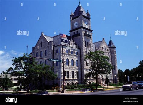 Lawrence Ks Hi Res Stock Photography And Images Alamy