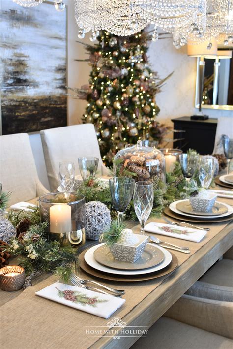 Simple Woodland And Pine Cone Christmas Table Setting
