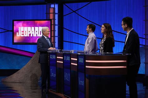 The Hidden Depths Of Alex Trebeks Banter With “jeopardy” Contestants The New Yorker