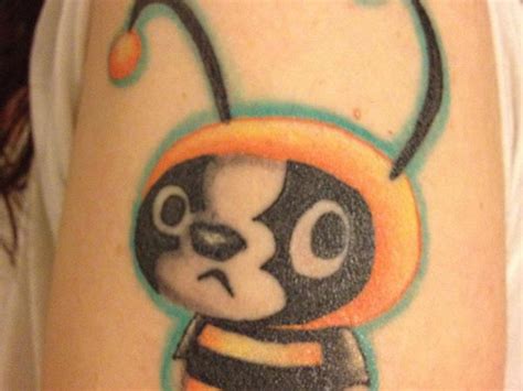 Bumble Bee Tattoos 25 Cool Collections Design Press