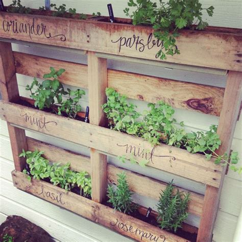 25 Easy Diy Plans And Ideas For Making A Wood Pallet