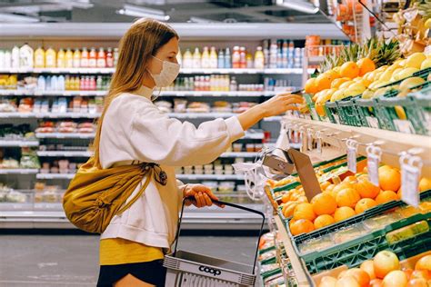 uk grocery growth accelerates as retailers and shoppers look to next stage of lockdown