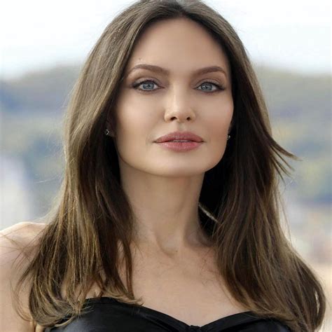 Top 10 Beautiful Women In The World List Of Most Beautiful Woman