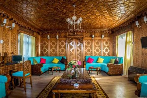 15 Best Houseboats In Kashmir A Treat For Nature Buffs