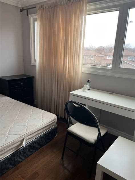 Room For Rent Room Rentals And Roommates Markham York Region Kijiji