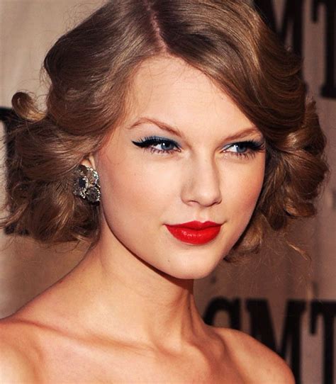 Taylor Swift Makeups With Red Lipstick Camila Coelho