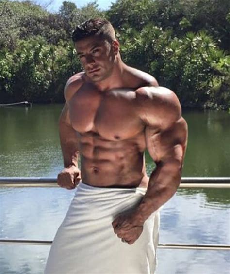 Pin By Mihir Roy On Bodybuilders Male Fitness Models Muscle Hunks Muscle Men