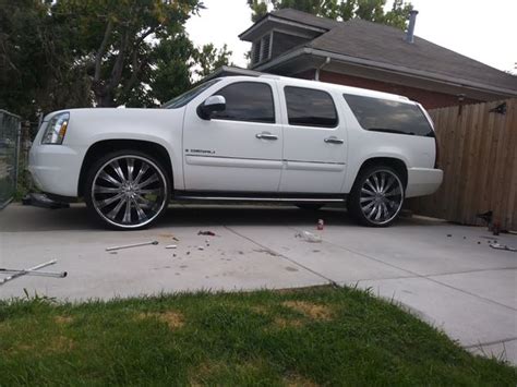 2007 Yukon Denali Xl New 28s And Beats For Sale In Denver Co Offerup