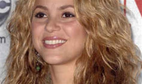 Shakira Hides To Attend Lectures Celebrity News Showbiz Tv