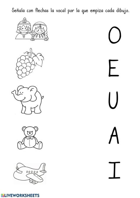 The Word Oeuau Written In Spanish With Pictures Of Animals