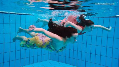 Liza Bubarek And Alla Birtakik Underwatershow Pics Xhamster
