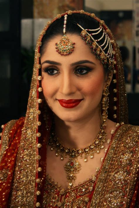 Pakistani Bridal Makeup Pakistani Bridal Makeup Pakistani Makeup Bridal Party Makeup