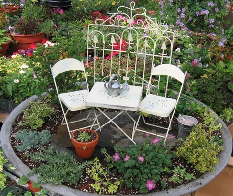 Outstanding 25 Extraordinary Miniature Garden Ideas For Beautify Your